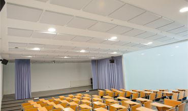 ¿Puede afectar el acondicionamiento acústico del aula al aprendizaje?