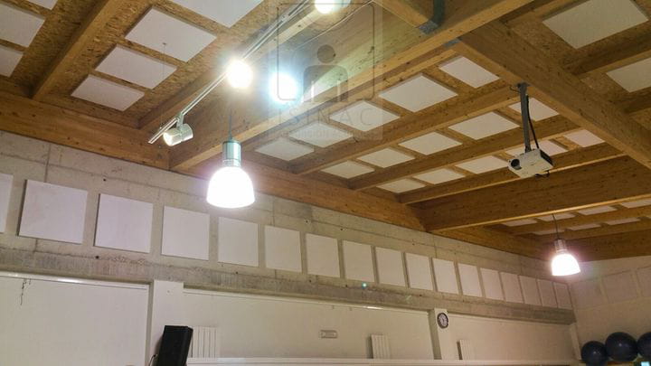 asturias-sala-polivalente-absorcion-acustica-isinac-acoustic-panels-confort-acustico-2