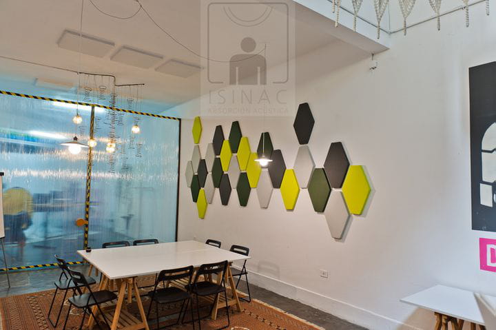sinruidos-absorcionacustica-isinac-acousticpanels-confortacustico-coworking-dinamo-absotec-2