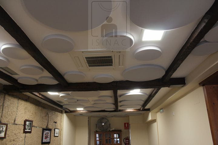 sinruidos-absorcionacustica-isinac-acousticpanels-confortacustico-coworking-absotec-restaurante-reverberacion-insonorizacion-5