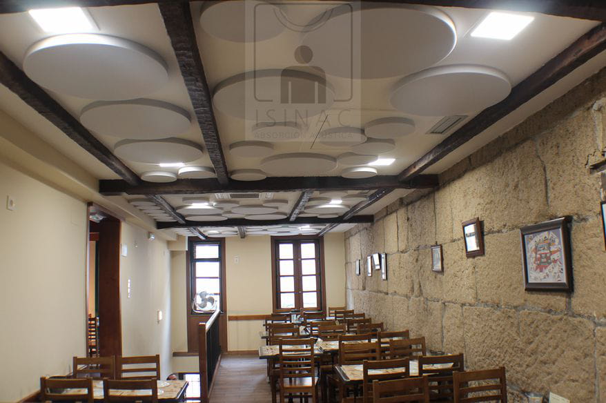 sinruidos-absorcionacustica-isinac-acousticpanels-confortacustico-coworking-absotec-restaurante-reverberacion-insonorizacion-4